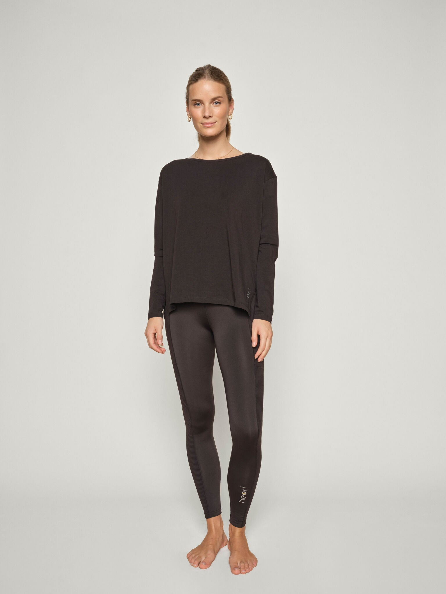 Modelshot / Black / Detail